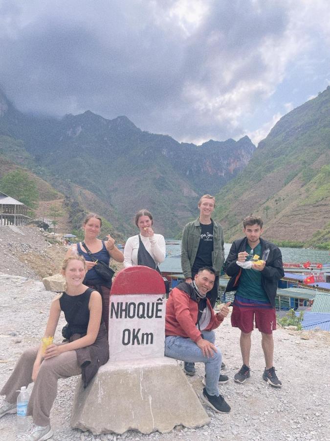 Nhi'S House & Safari -Motorbike Rental-Tour Ha Giang Exterior photo